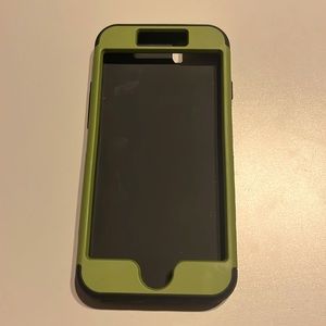 Outer box green and black case